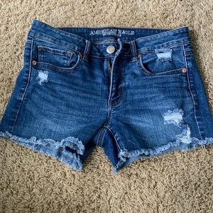 American Eagle Size 8 Midi Super Stretch Shorts